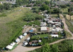 Campo nomadi dell’Albuccione verso la chiusura: la giunta approva lo sgombero