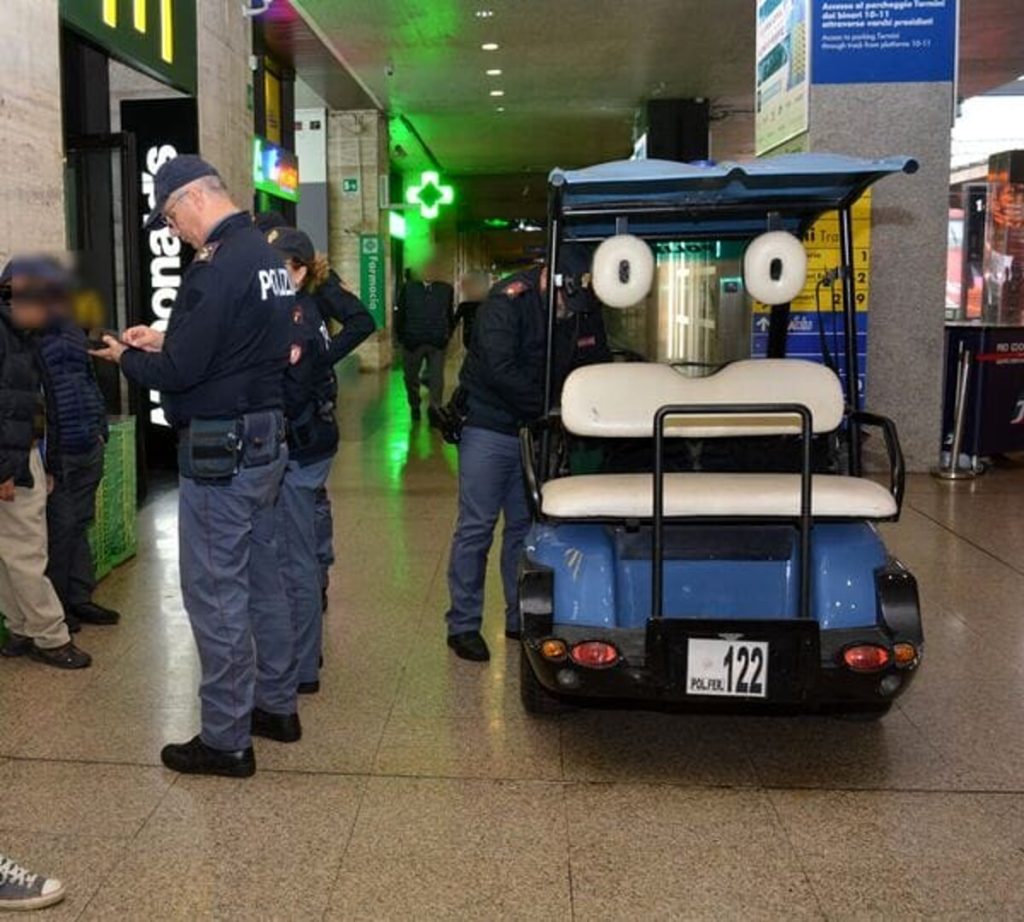 Controlli nelle stazioni ferroviarie d Roma: tre arresti e 10 denunce