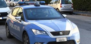 La truffa dell'auto: acquista vettura con un assegno già riscosso e documenti falsi