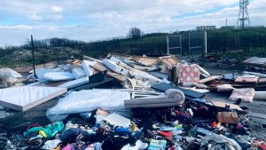 C’è una maxi discarica nella riserva naturale della Tenuta dei Massimi