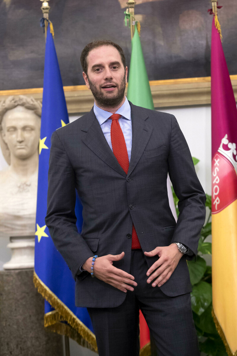 Case popolari, Zevi sospende il bando Erp ma non ci sono atti ufficiali. Gli uffici (e lo staff) fanno dietrofront