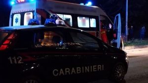 Giallo a Velletri, accoltellato al petto vicino casa: è grave