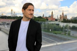 Francesco Totti ospite a Sanremo 2024: cosa c'è di vero