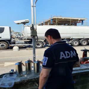 Finte immatricolazioni per vendere auto e supercar senza pagare le tasse. Accertamenti su 13mila veicoli