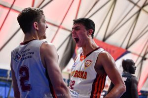 Dopo una partita passata ad inseguire la Virtus emerge nel finale e si prende la vittoria