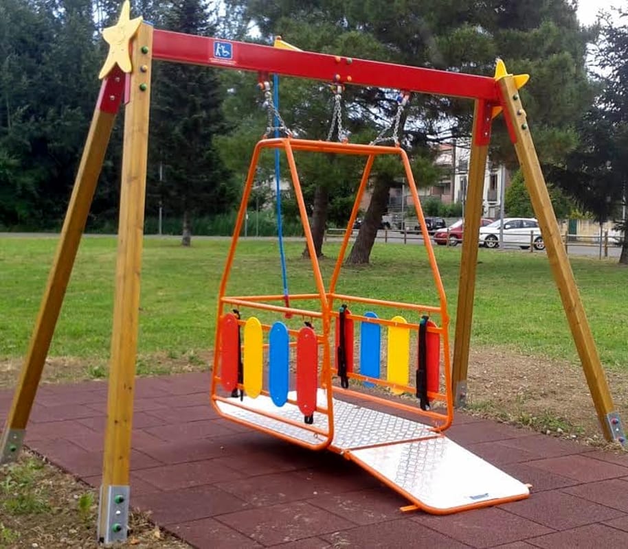 L'inaugurazione del primo parco per bambini con disabilità