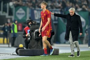 Lazio-Roma, le pagelle giallorosse: Huijsen errore di gioventù, Lukaku un fantasma