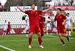 La Roma dei giovani ha il carattere dei grandi, 0-2 al Bologna Primavera in dieci uomini