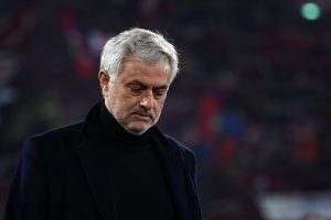 Daniele De Rossi al posto di Mourinho. L'ipotesi in caso di esonero dello Special one