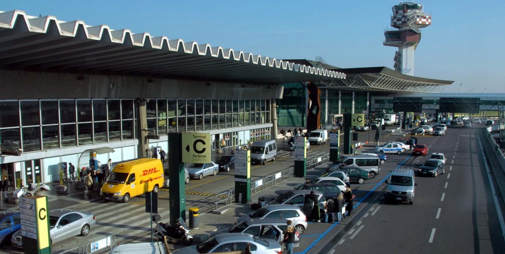 Regole per i taxi di Fiumicino, scatta la protesta e l'ordinanza viene sospesa