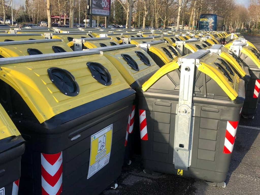 A Roma nord mille nuovi cassonetti. È attesa per domus ecologiche ed estensione porta a porta