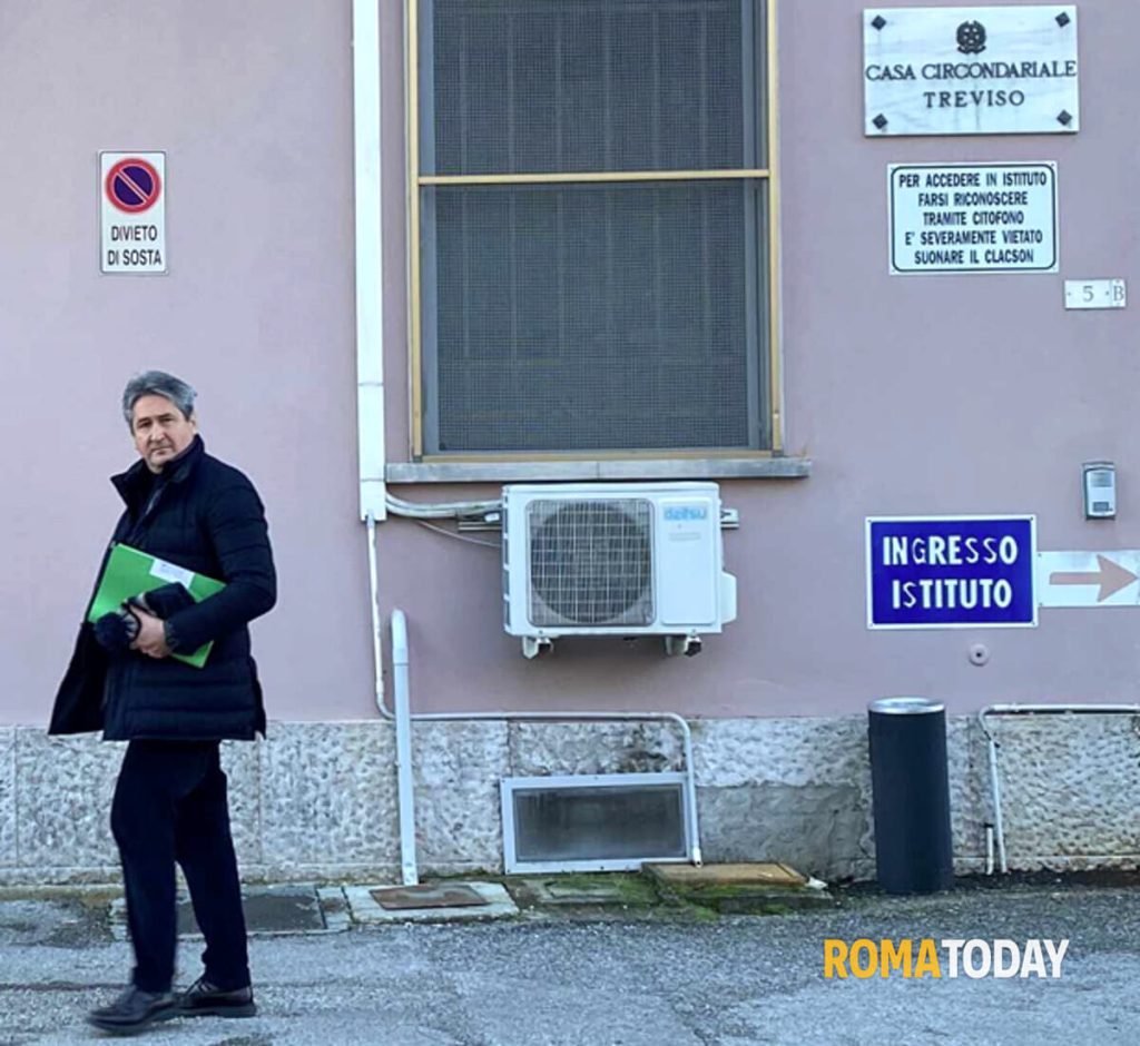 Omicidio Alexandru Ivan, convalidato il fermo di Dino Petrow. L'avvocato: "Chiederemo perizia psichiatrica"