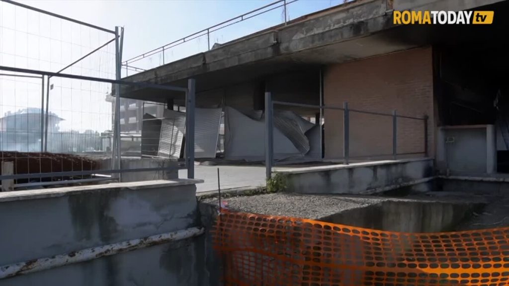 VIDEO | Ancora fumo dal cratere di Mezzocammino. Il via vai degli evacuati per recuperare le proprie cose
