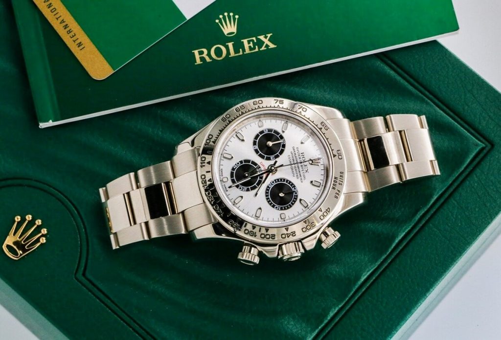 Colpo grosso ai Parioli: banda ruba Rolex e Patek Phillipe per centinaia di migliaia di euro