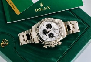 Colpo grosso ai Parioli: banda ruba Rolex e Patek Phillipe per centinaia di migliaia di euro