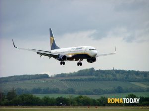 Nuove rotte da Roma e posti di lavoro: Ryanair annuncia il programma estivo ed attacca il Governo