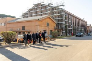Sangiuliano a Cinecittà, il ministro visita i cantieri: "Siamo addirittura in anticipo sulle scadenze"