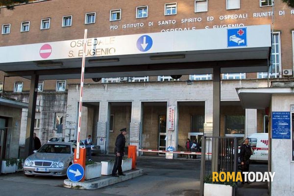 Caos nei pronto soccorso di Roma e del Lazio, sindacati in presidio: "Lavoratori allo stremo"