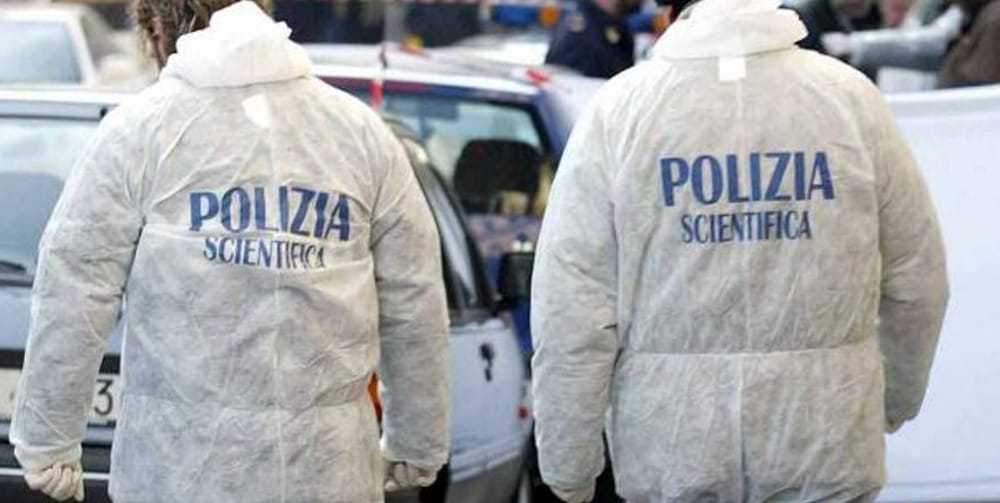 Studente gambizzato in strada, prima svolta alle indagini. Arrestato 20enne che nascondeva un'arma