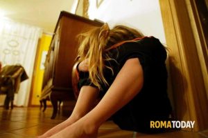 Bambina di 7 anni violentata dal papà per 3 anni