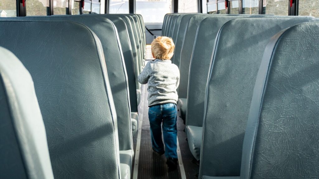 Fatture intestate ai genitori, pagamenti in nero. Le gite delle scuole di Roma sono allo sbando