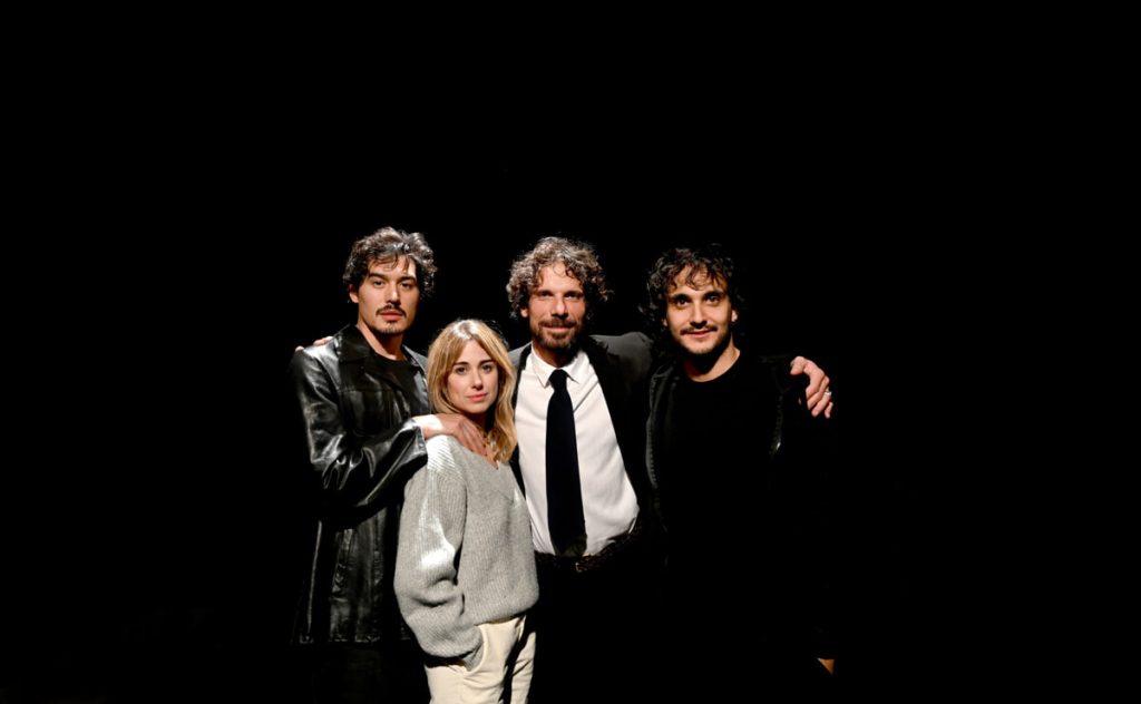 Al Teatro Ambra Jovinelli l'imperdibile "Sesto Potere" con Francesco Montanari e Cristiano Caccamo