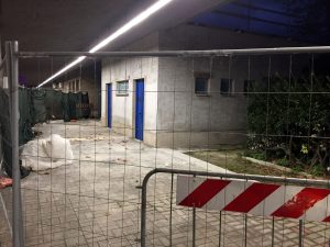 Roma Lido, vietato andare in bagno: i wc sono in permanente ristrutturazione