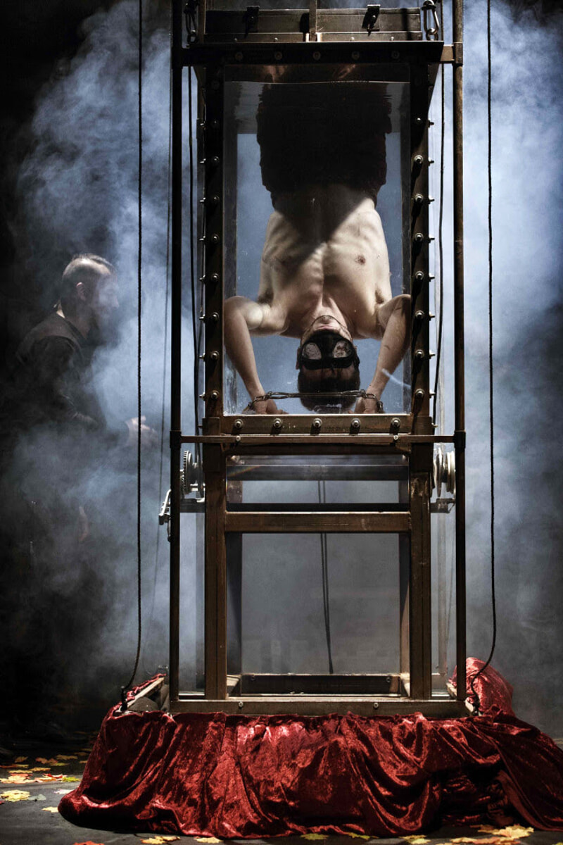 "L'Uomo Calamita" al Teatro Goldoni