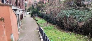 "Ater ha un debito e non fa approvare i bilanci". A Monteverde i lotti ex popolari abbandonati al gelo e al degrado