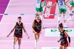 L’Aeroitalia SMI Roma cala il tris di vittorie: serve l’8° tie-break stagionale per battere Pinerolo
