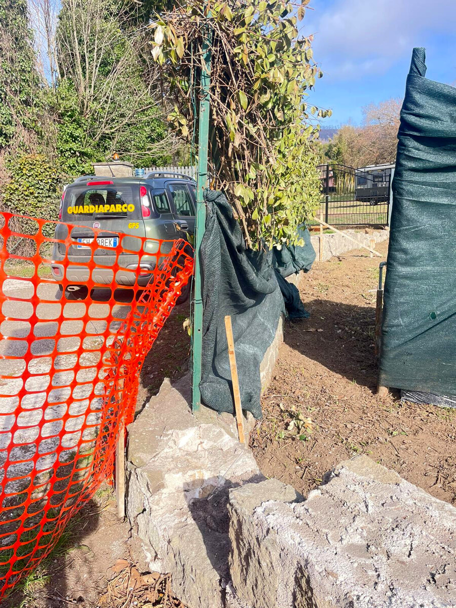 Abusi edilizi nel parco regionale: sequestrati manufatti in costruzione