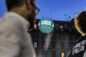 Ex sindaci, amici del Pd. Chi c’è dietro gli eventi che Gualtieri finanzia senza bando