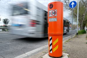 Mister autovelox esiste, è di Latina e fattura 11 miliardi di euro