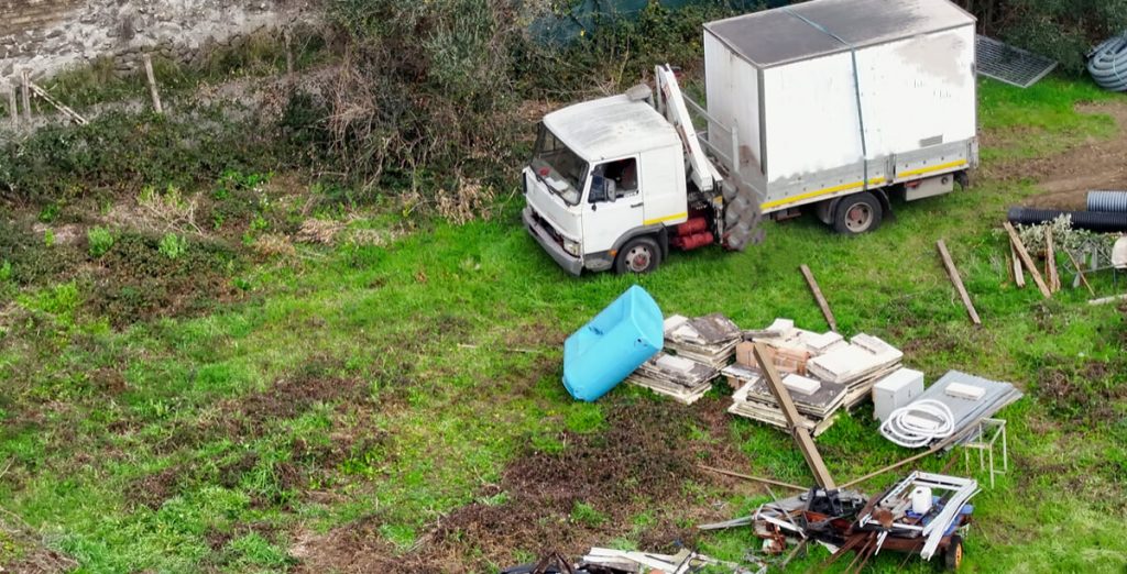 La discarica abusiva scoperta con i droni