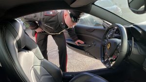 Ville, Ferrari e società, sequestrati i beni di un imprenditore romano. Nascondeva latitanti della camorra