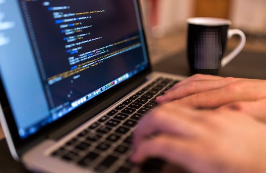 Trading online a Roma, falsi investimenti: oscurati 473 siti