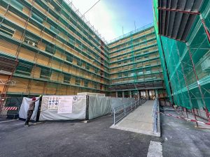 Il liceo Russell si rifà il look: lavori da un milione e mezzo per rifare le facciate