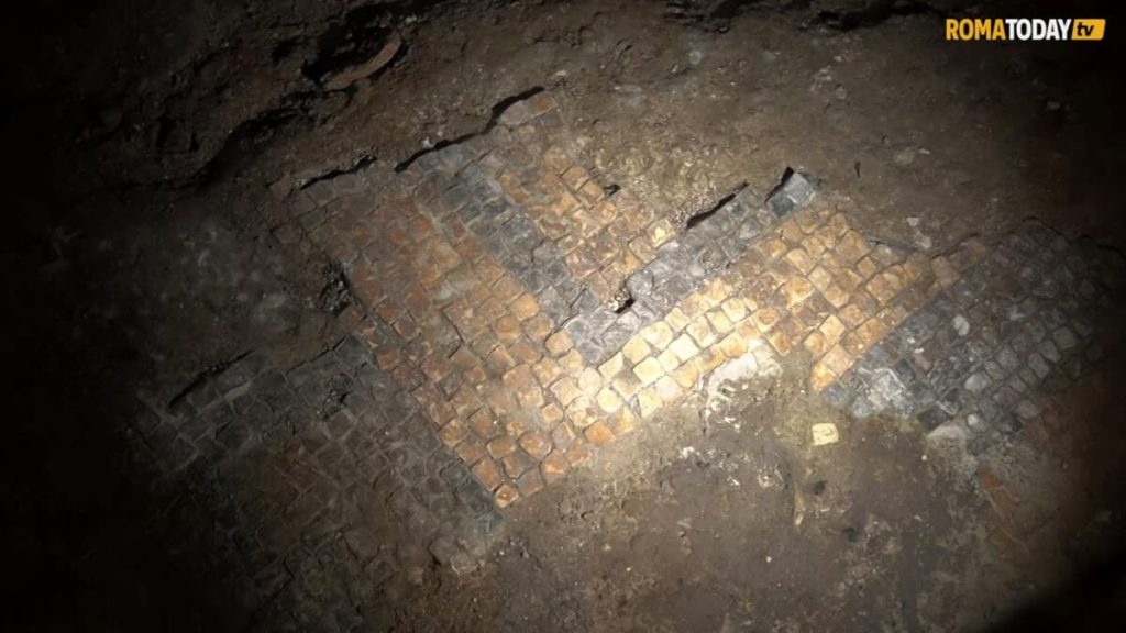 VIDEO | Dagli scavi di un hotel spunta la Porticus Minucia dell’area del Campo Marzio