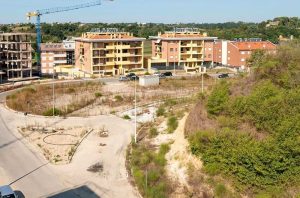 Roma e la ferita dei piani di zona: quartieri interrotti e cantieri a cielo aperto. Ma per qualcuno c'è speranza