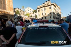 Risse tra gang rivali e coltellate in pieno centro, i commercianti scrivono al sindaco