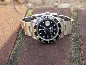 I rapinatori di Rolex colpiscono ancora, il colpo nella Roma "bene"