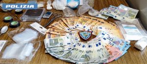 Ponte Milvio, pusher in azione vicino al bar degli studenti
