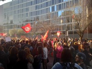Proteste davanti alla Rai, studenti in piazza pro Palestina: "Stop alla censura"
