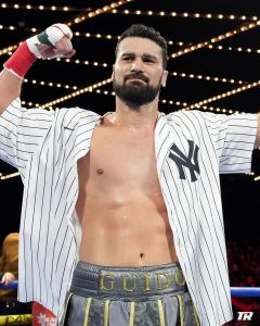 Boxe, straripante Vianello al Madison Square Garden: il pugile romano archivia il match in un round