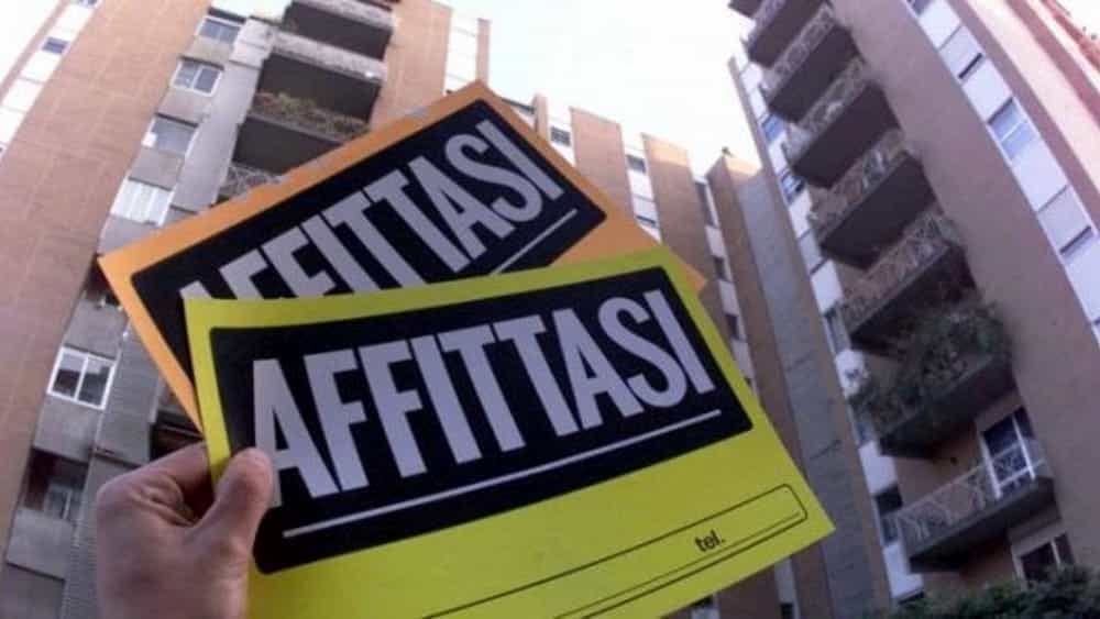 Il bonus affitto non basta, rischio morosità dietro l’angolo: “Con 500 euro non copriamo neanche un mese”
