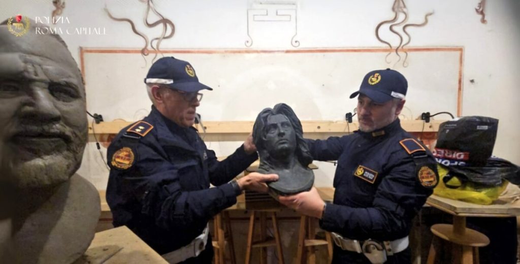 Roma, il busto di Anna Magnani rubato tornerà presto al suo posto