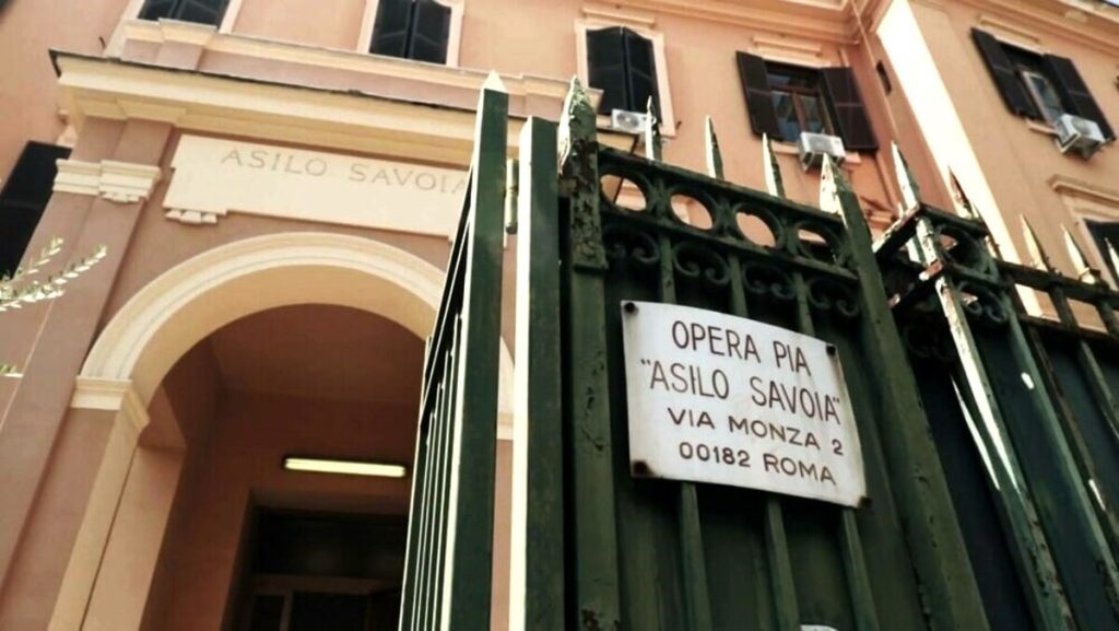 Il jolly di Comune e Regione. Così Asilo Savoia si è presa i servizi sociali di Roma