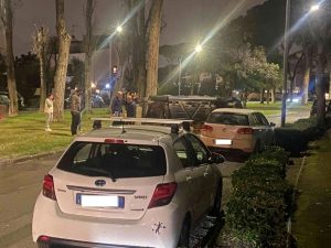 Viale Alessandro Magno, con o senza radici dei pini resta una strada pericolosa