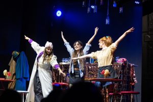 "Bar Mooda", lo spettacolo al Teatro Lo Spazio