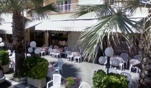 Ostia, dopo 70 anni chiude lo storico bar di piazza Anco Marzio: ora è in vendita